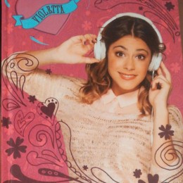 cuaderno-16x21-licencia-violetta-con-imagen